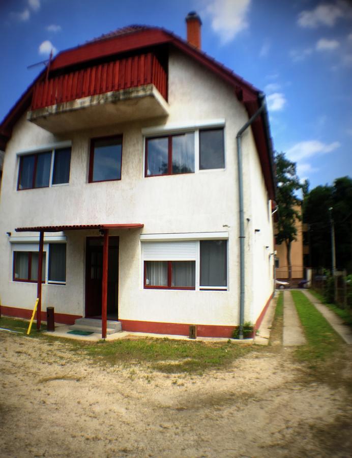 Palota Panzio Bed and Breakfast Boedapest Buitenkant foto