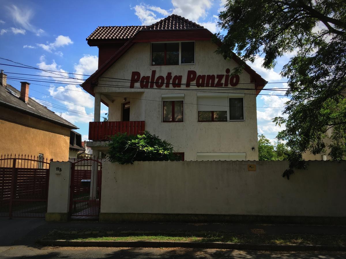 Palota Panzio Bed and Breakfast Boedapest Buitenkant foto