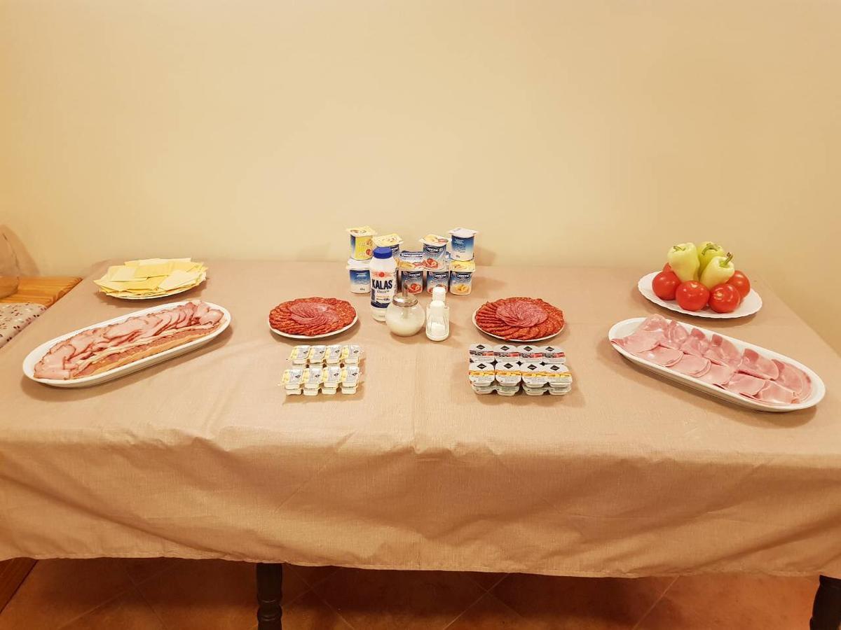 Palota Panzio Bed and Breakfast Boedapest Buitenkant foto